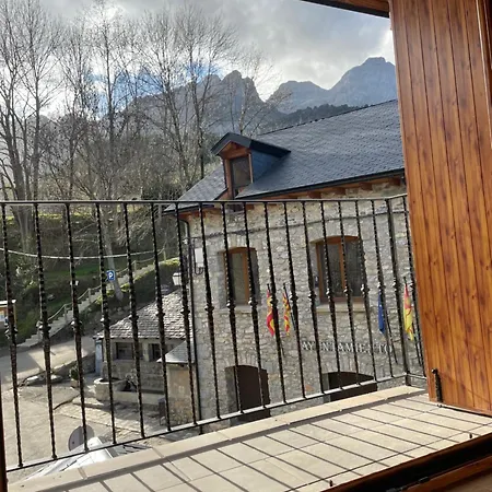 Сasa de vacaciones El Arco De Piedrafita *